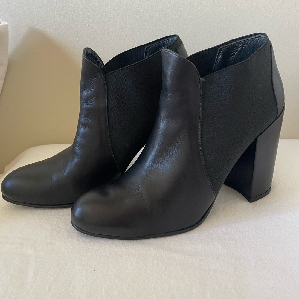 Stuart Weitzman Black Leather Ankle Booties - Picture 3 of 11